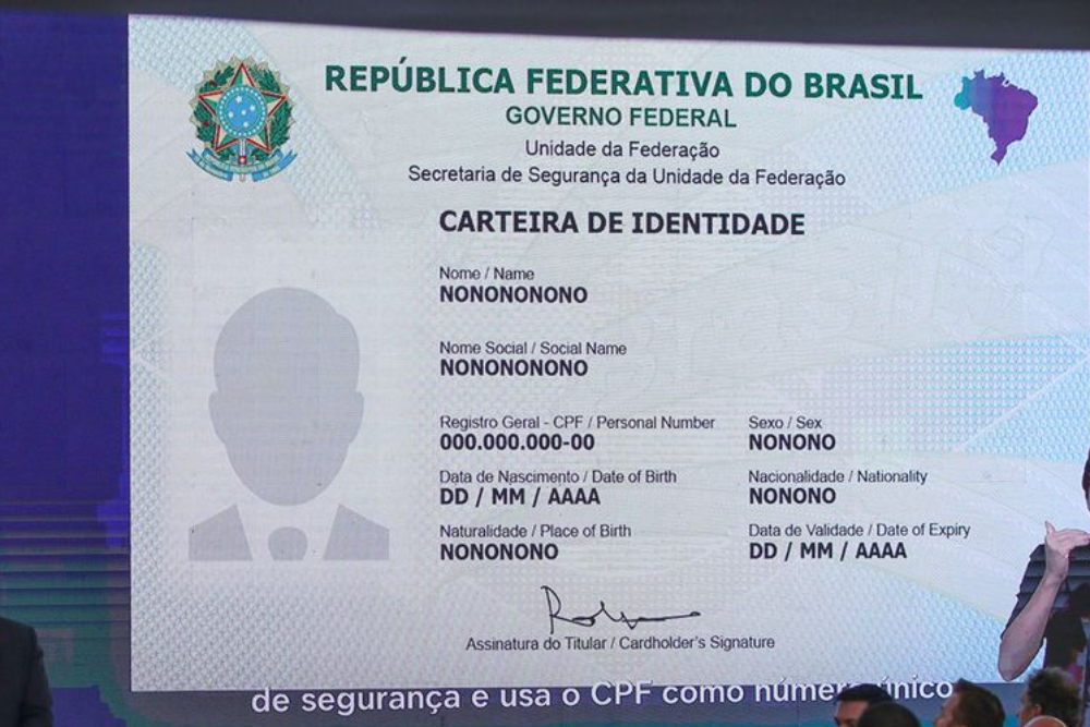 Governo do RS lança novo modelo da carteira de identidade